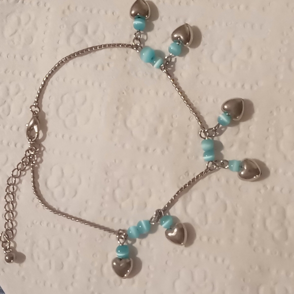 Blue cats eye quartz with silver heart charms in silver plated bracelet 7+3 inch - Picture 2 of 6